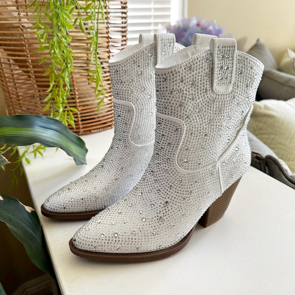 NEW🔥 White Silver Rhinestone Crystal Cowgirl Cowboy Western Ankle Booties Boots - Picture 3 of 6